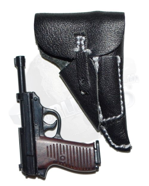 DiD WH Infantry Captain Thomas: P38 Pistol With Leather Holster
