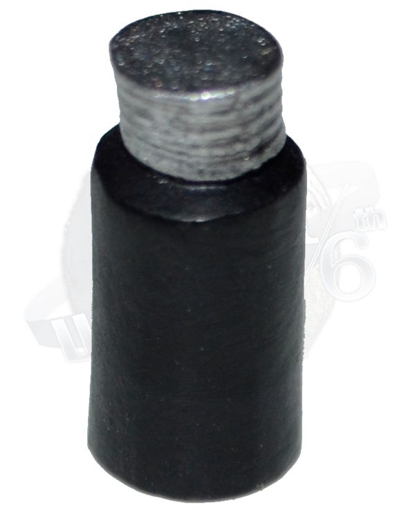 X-Studio Faleut Cooper Howard: Black Elixir Bottle (Metal