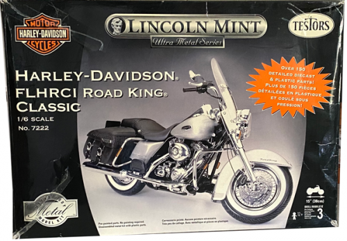 Testors The Franklin Mint 1/6 Scale Harley-Davidson FLHRCI Road King Classic Model Kit